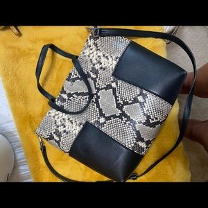 COPY - Tory Burch purse